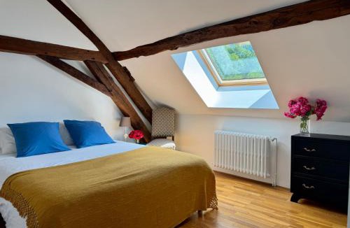 Saint-Maur House | Grande maison de caractère 14 pers Gîte centre de la France