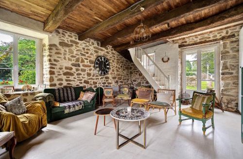 Saint-Lormel House | Grande maison familiale
