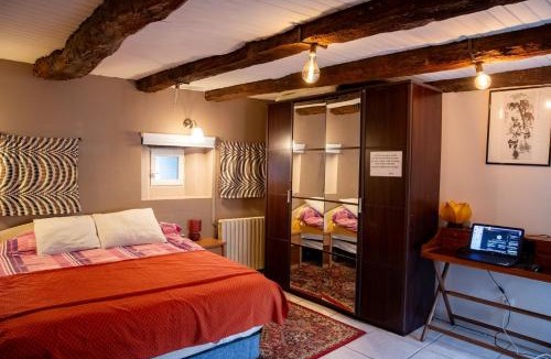 Luc-la-Primaube House | Grande maison familiale - Proche Rodez, Wifi, Calme et Jardin