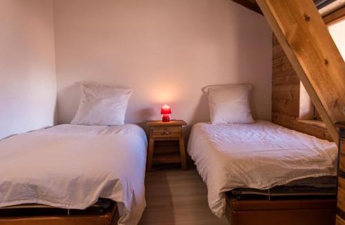 Saint-Martin-de-Queyrieres Ski Chalet | Grande Maison à la montagne Gite le Rif d'Oriol