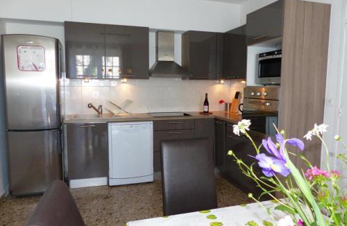 Le Mayet-de-Montagne House | Grande maison contemporaine avec piscine et animaux admis - FR-1-489-134