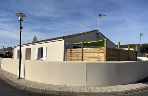 Saint-Just-Luzac House | Grande Maison, Idéale en Famille ou Entre Amis. Proche des Plages