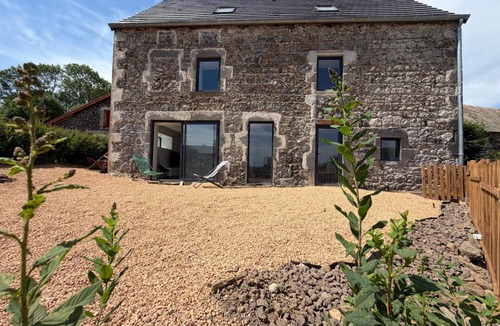 Aydat House | Grange au cœur du parc des Volcans d'Auvergne