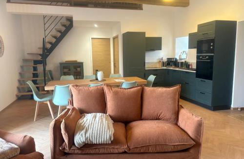 Asnieres sur Vegre House | Grange rustique rénovée au cœur de la campagne sarthoise - FR-1-410-489