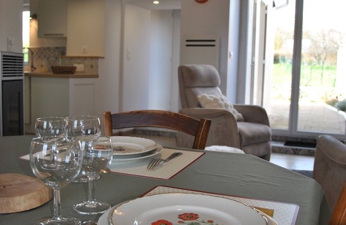 Prissac House | Green escape and disconnection at Gîte le Guêpier