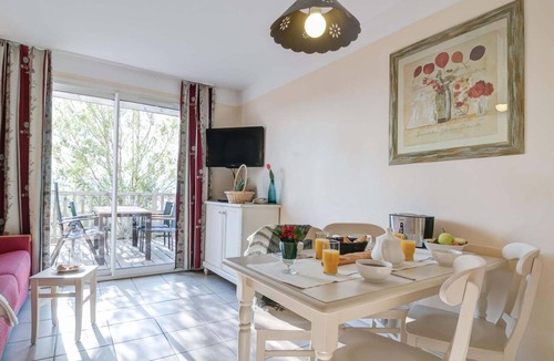 Rouret Apartment | Grospierres Duplex with Large Terrace for 4