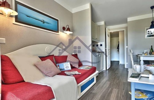 Guilvinec Apartment | Ground floor apartment with garden