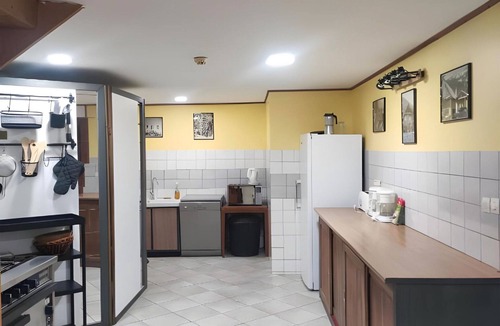 Saint-Jean-de-Vaulx House | Guest House 'Chambre 2' with Shared Terrace, Private Garden and Wi-Fi