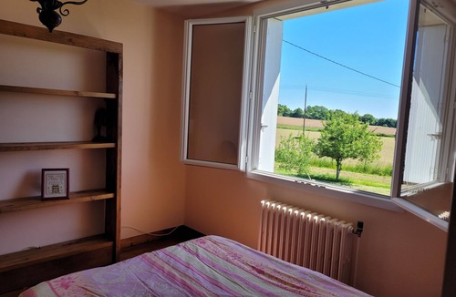 Ernee Bed & Breakfast | Guest house on a zero-treatment fruit farm