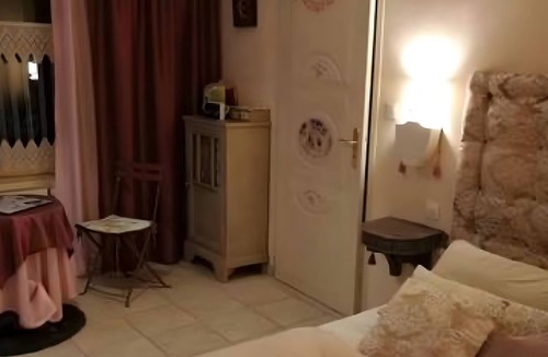 Pont-Melvez Bed & Breakfast | Guest House 'Suite Confort' with Private Terrace, Shared Garden and Wi-Fi