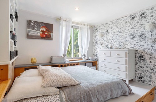 Plougourvest Bed & Breakfast | Guest Room for 3 with Private Terrace, Garden, and Wi-Fi