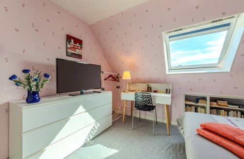 Lesneven Bed & Breakfast | Guest Room in Lesneven