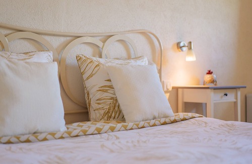 Sablieres Bed & Breakfast | Guest Room “La Montselgues” with Mountain View, Shared Pool, Private Terrace