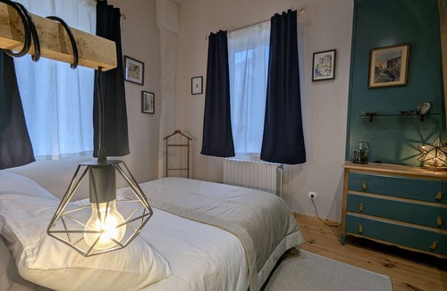 Espaly-Saint-Marcel Bed & Breakfast | Guesthouse with pool and spa near Puy-en-Velay
