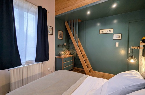 Espaly-Saint-Marcel Bed & Breakfast | Guesthouse with pool and spa near Puy-en-Velay