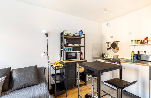 Parc-Nord Apartment | GuestReady - Nice cosy studio with a balcony