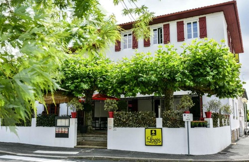 Urt Hotel | Hôtel Auberge l'Estanquet
