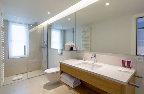 Fontainebleau Hotel | Hôtel de Cavoye