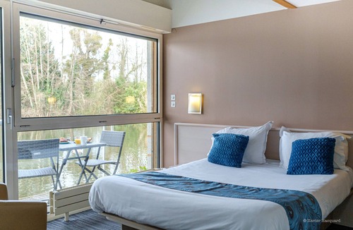 Itteville Hotel | Hôtel de l'Ile du Saussay