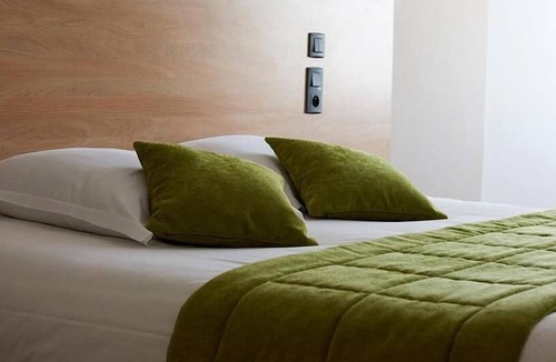 Ernee Hotel | Hôtel du Grand Cerf
