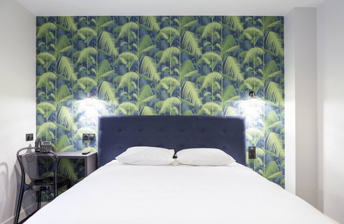 Laval Hotel | Hôtel du Maine