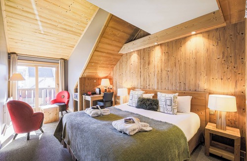 Correncon-en-Vercors Hotel | Hôtel et SPA Les Clarines