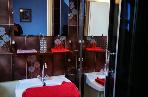 Saint-Martin-sous-Vigouroux Hotel | Hôtel bar b’rock