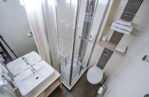 Theix-Noyalo Hotel | Hôtel Inn Design & Restaurant Vannes