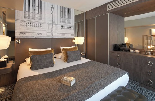 Latin Hotel | Hôtel La Lanterne & Spa By Timhotel