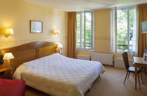 Vierzon Hotel | Hôtel Le Chalet de la Forêt