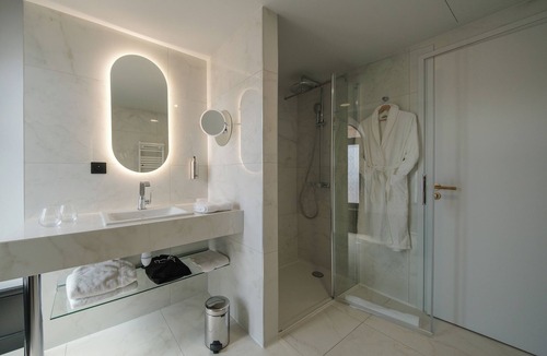 Le Puy-en-Velay Hotel | Hôtel Le Regina