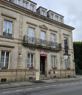 Pontivy Hotel | Hôtel Le Rohan Charme et Caractère
