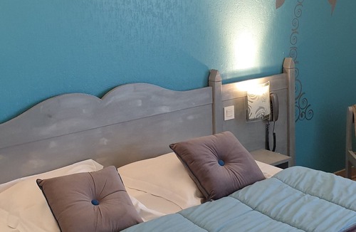 Montrond-les-Bains Hotel | Hôtel les Jardins du Forez