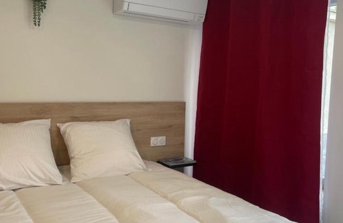 Romagnat Hotel | Hôtel les Jardins de Saulzet