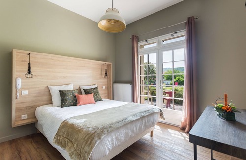 Saint-Pee-sur-Nivelle Hotel | Hôtel Mendionde