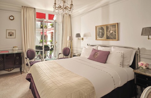 Champs-Elysees Other | Hôtel Plaza Athénée - Dorchester Collection