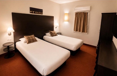 La Brede Hotel | Hôtel Restaurant Akena Bordeaux Sud - La Brède