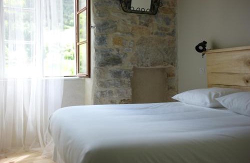 Massegros Causses Gorges Hotel | Hôtel-Restaurant Le Parisien