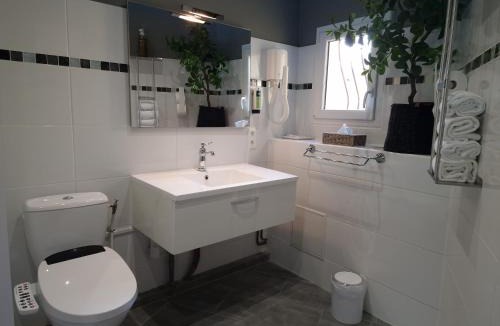 Thorigne-sur-Due Hotel | Hôtel Saint Jacques