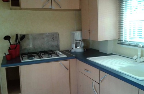 Fumel House | H5 Mobile Home, 2 bedrooms, large terrace, sleeps 4