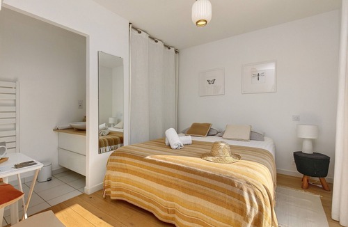 Saint-Molf Bed & Breakfast | Hakuna Matata – Guest Room with Private Terrace