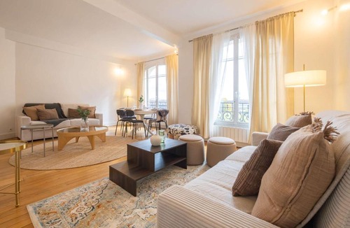 Quartier de la Salpetriere Apartment | Haussmann Flat - Jardin des Plantes 6 Guests