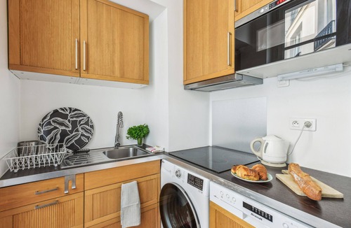 10th Arrondissement Apartment | Haut Marais Lumineux 2 Pièces 37m2 Proche Canal-saint-martin