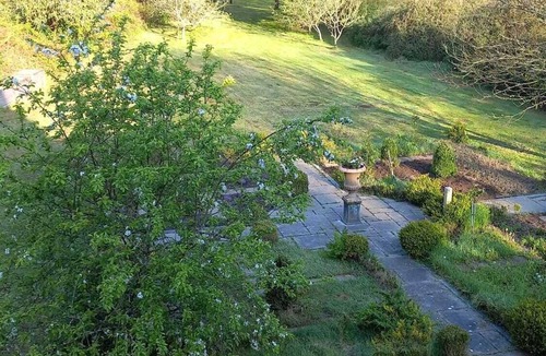 Plounevez-Moedec House | Historic country house on the river. Pink granite coast excursion destination
