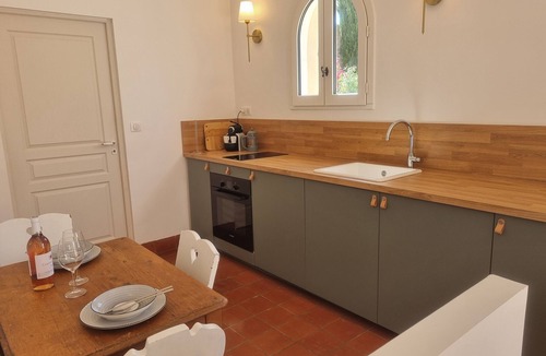 Barbaira House | Historic maison de maître in Barbaira, with AC, 10 mins to Carcassonne