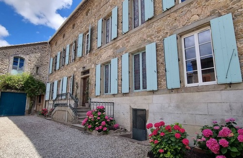 Barbaira House | Historic maison de maître in Barbaira, with AC, 10 mins to Carcassonne