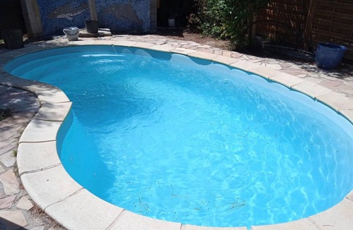 Saint-Laurent-de-la-Salanque House | Holiday Home 'Avec Piscine 12 Personnes' with Private Pool, Shared Terrace and Wi-Fi