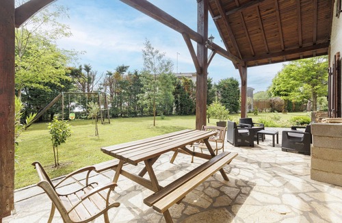 Saint-Vincent-de-Tyrosse House | Holiday Home “La Bastide – Tyrosse” - Conciergerieland