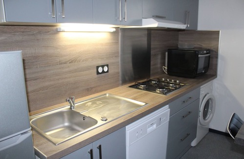 Lorient Apartment | Holiday Apartment - 3 Bedrooms - 2 Shower Rooms - WIFI