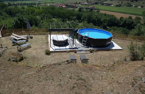 Saint-Ilpize Cottage | Holiday cottage. Vacation rental. Capacity 6 people. Rated 4*
